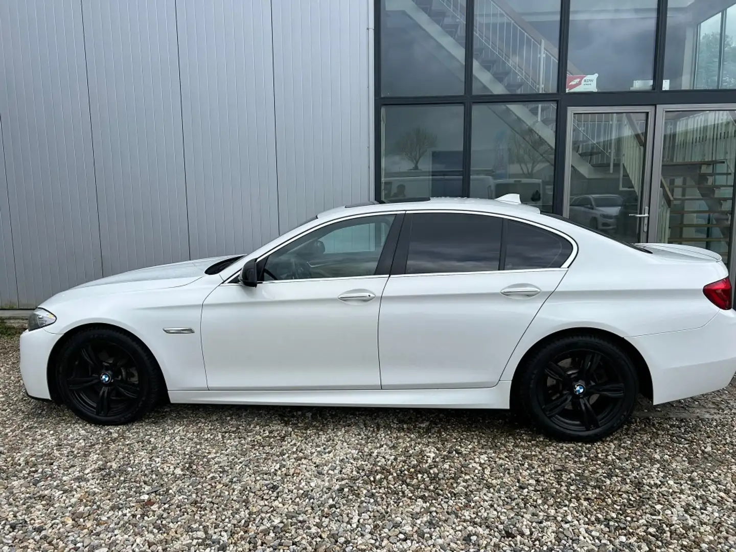 BMW 528 5-serie 528xi High Executive | Pano | Leder White - 1