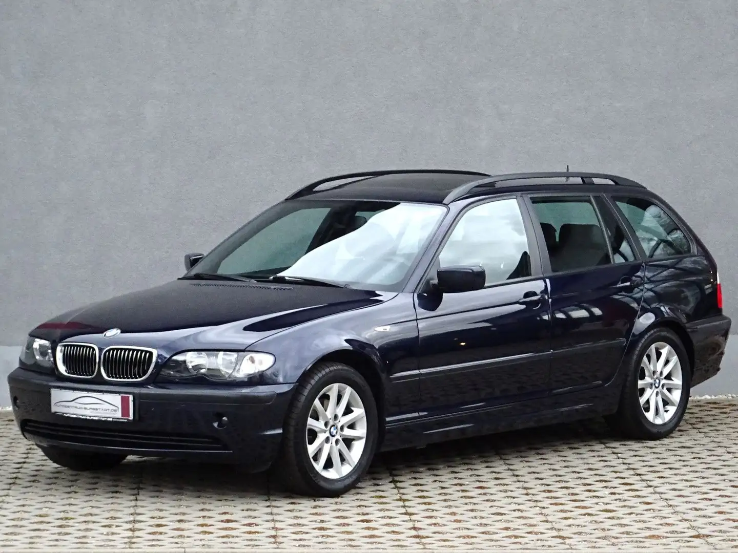 BMW 318 i Touring Edition Lifestyle/Sitz HZG/AHK/LMF Bleu - 1