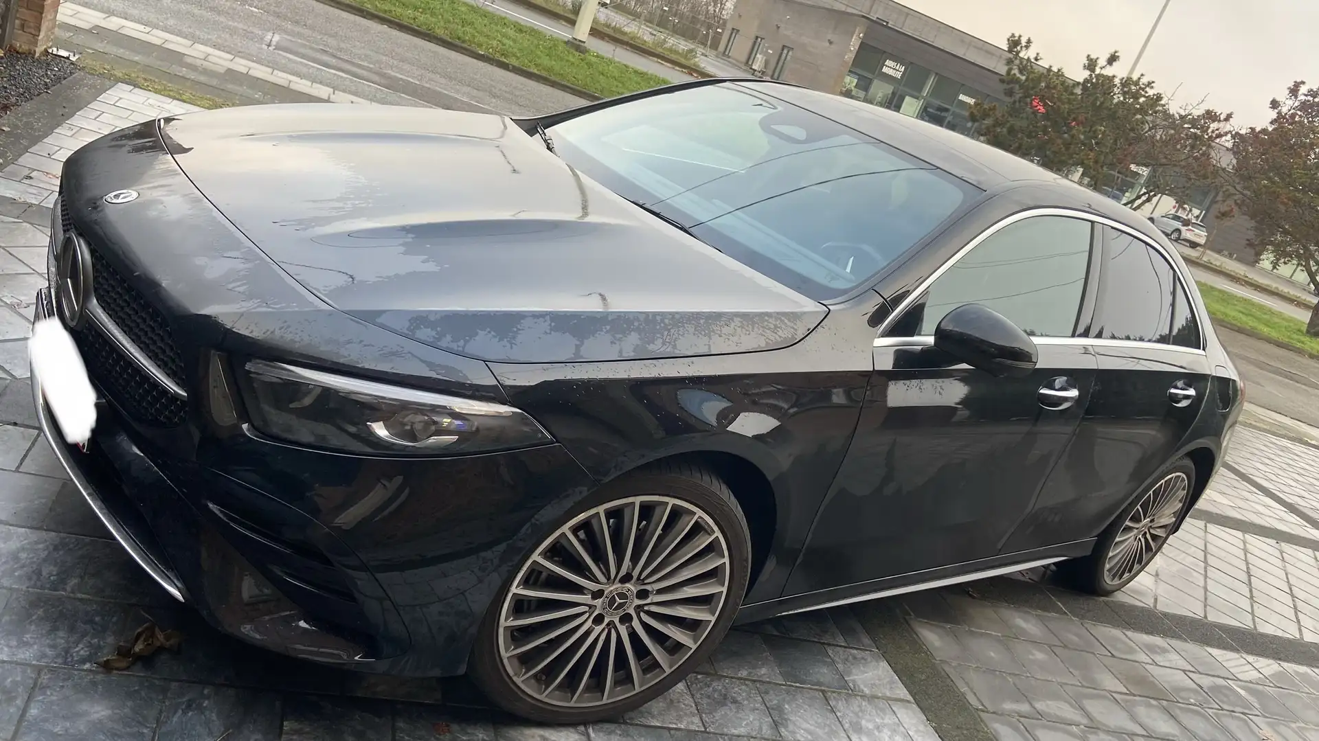 Mercedes-Benz A 250 A 250 e PHEV AMG Line (262ch) Zwart - 1