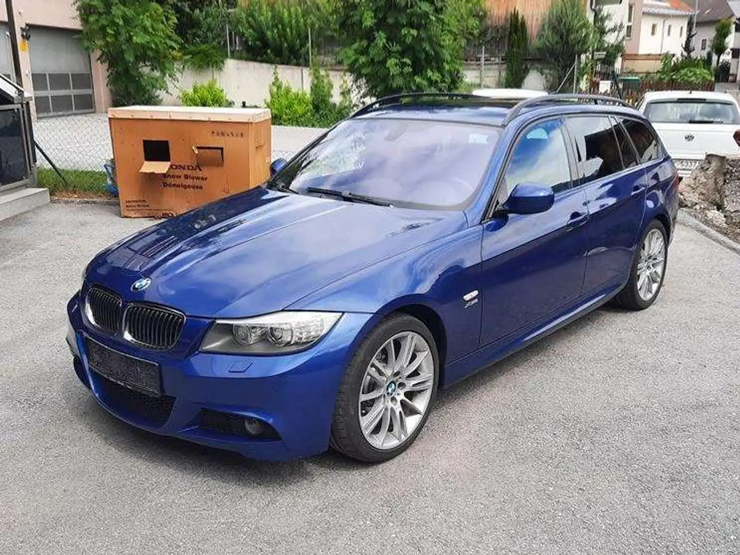 BMW 325 325i touring Aut. Blau - 1