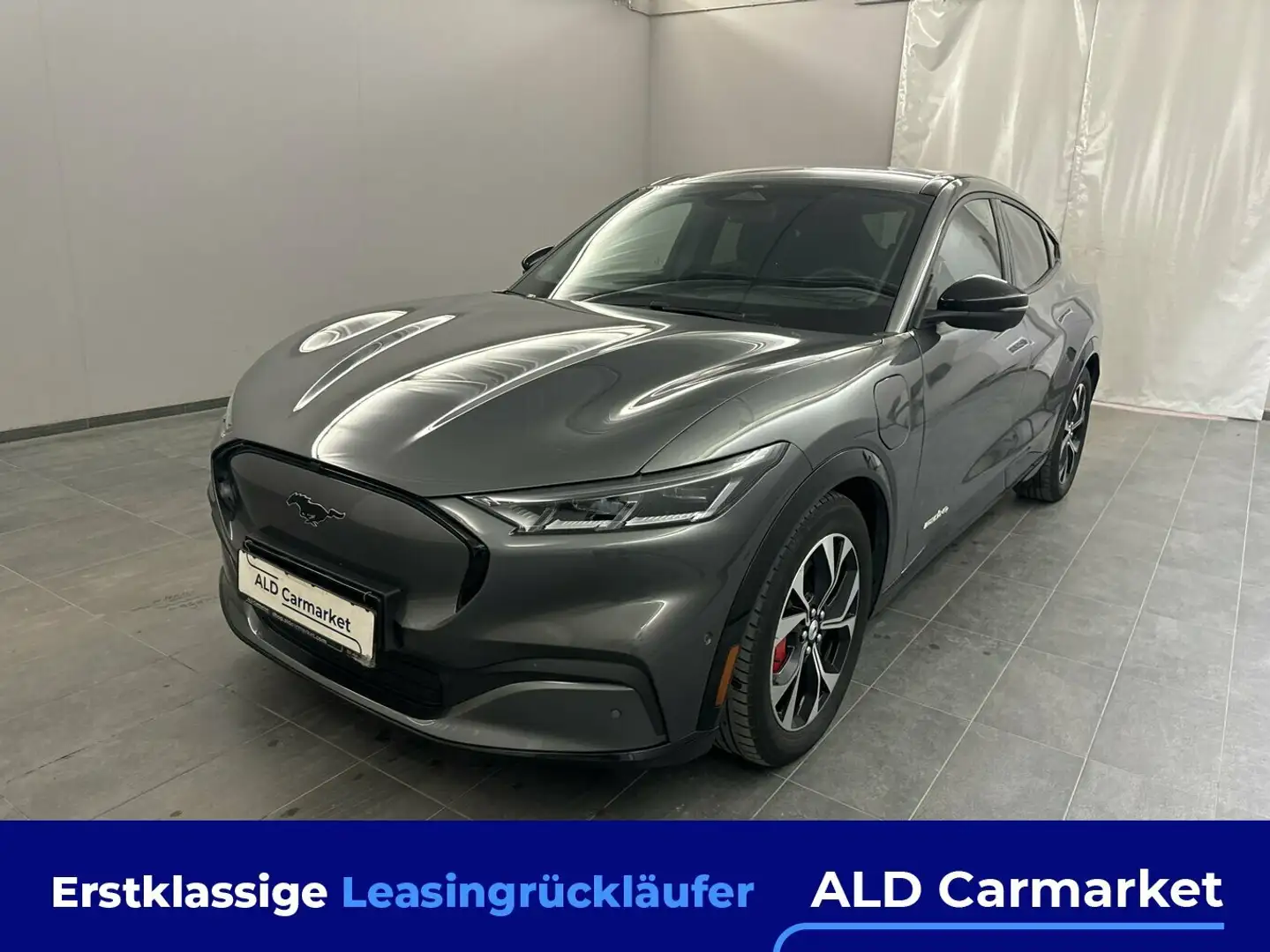 Ford Mustang Mach-E AWD Geschlossen, 5-türig, Direktantrieb, 1-Gang Gris - 1