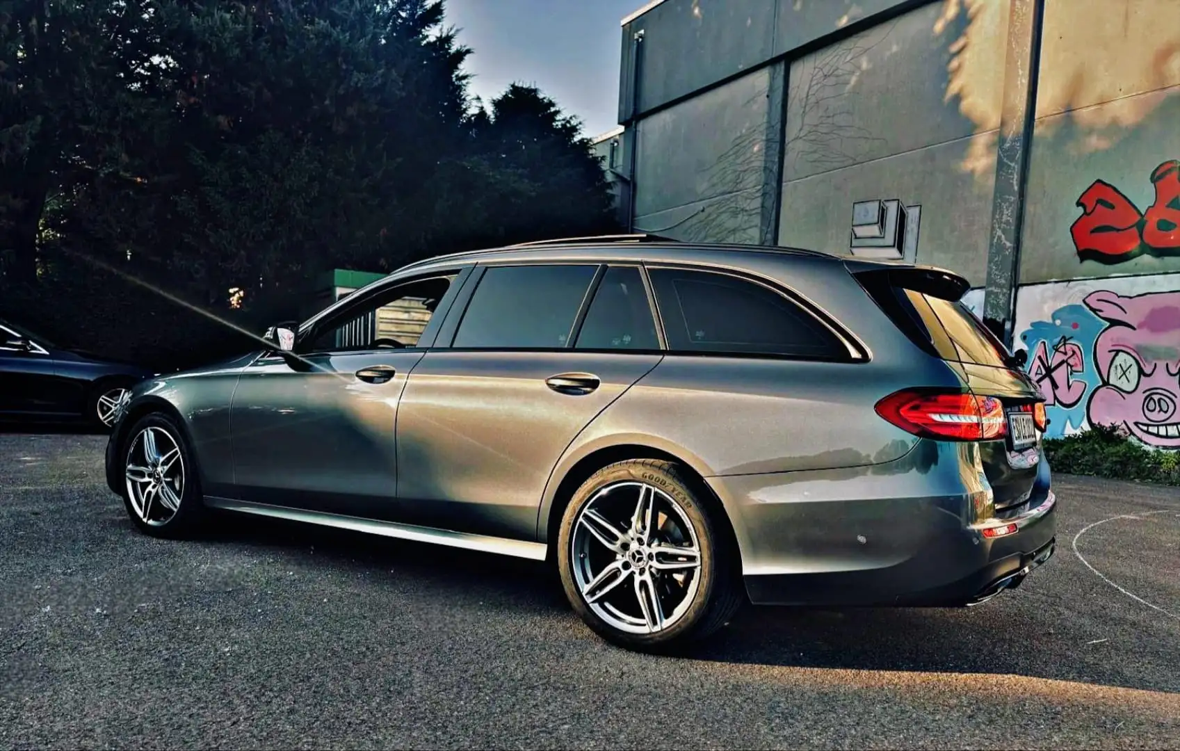 Mercedes-Benz E 400 d 4Matic T 9G-TRONICExclusive fast Vollausstattung - 2
