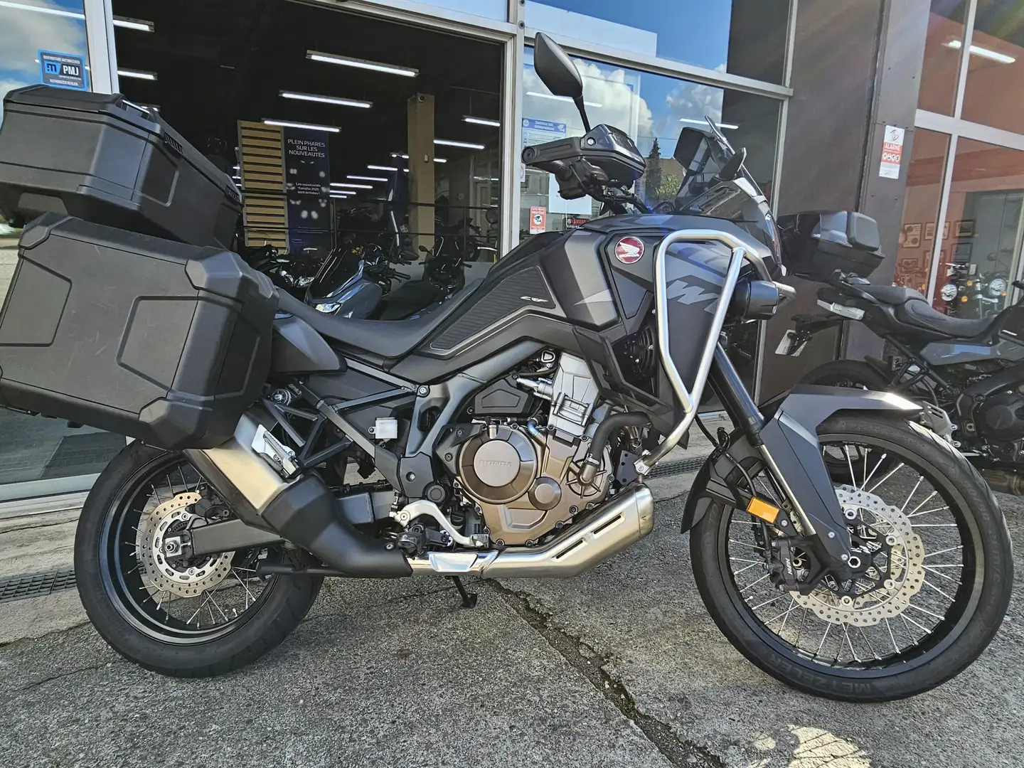Honda CRF 1100 Noir - 1