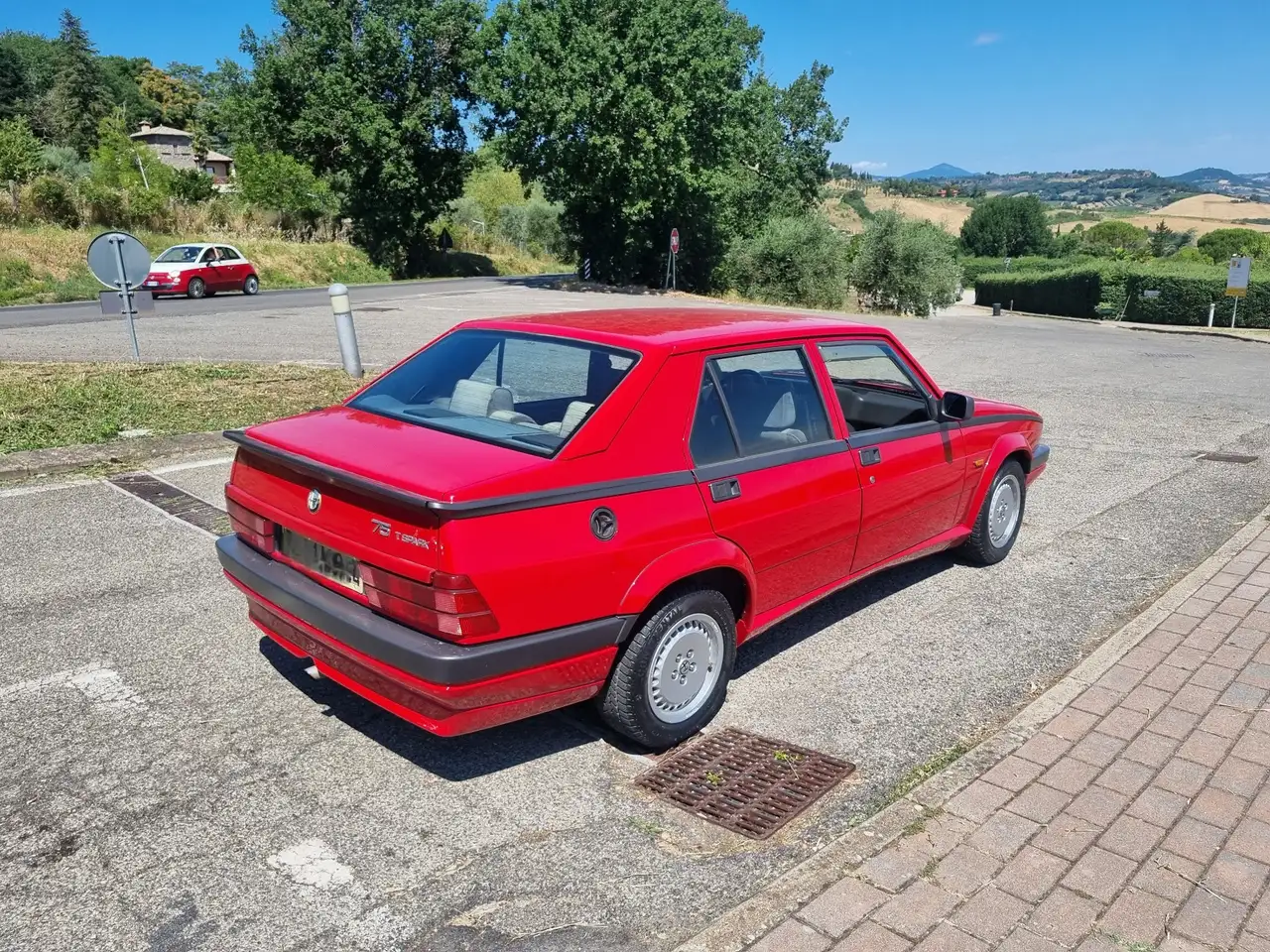 Alfa Romeo 75 2.0i ts, foto 2