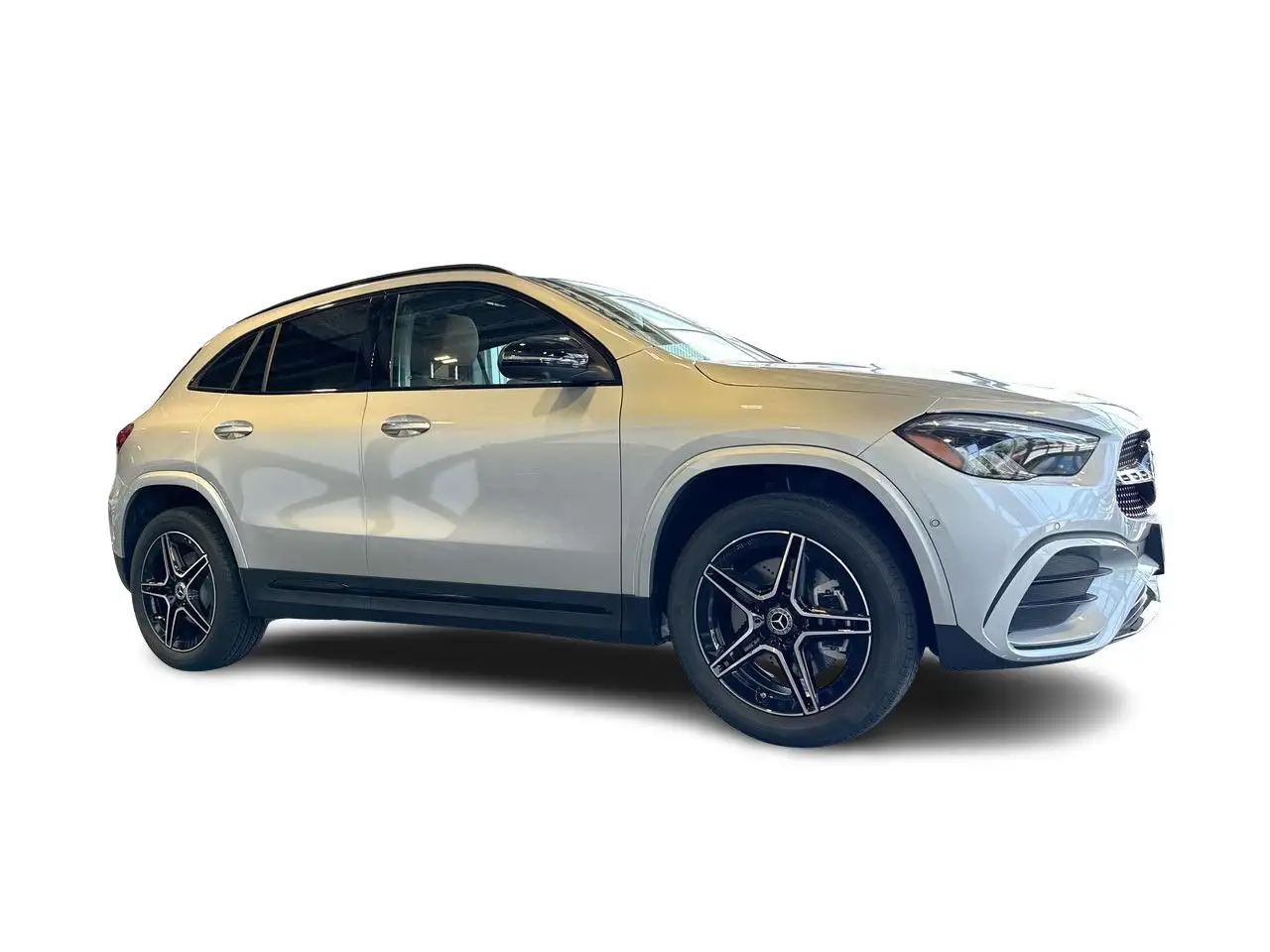 Mercedes-Benz GLA снимка Mercedes-Benz GLA
