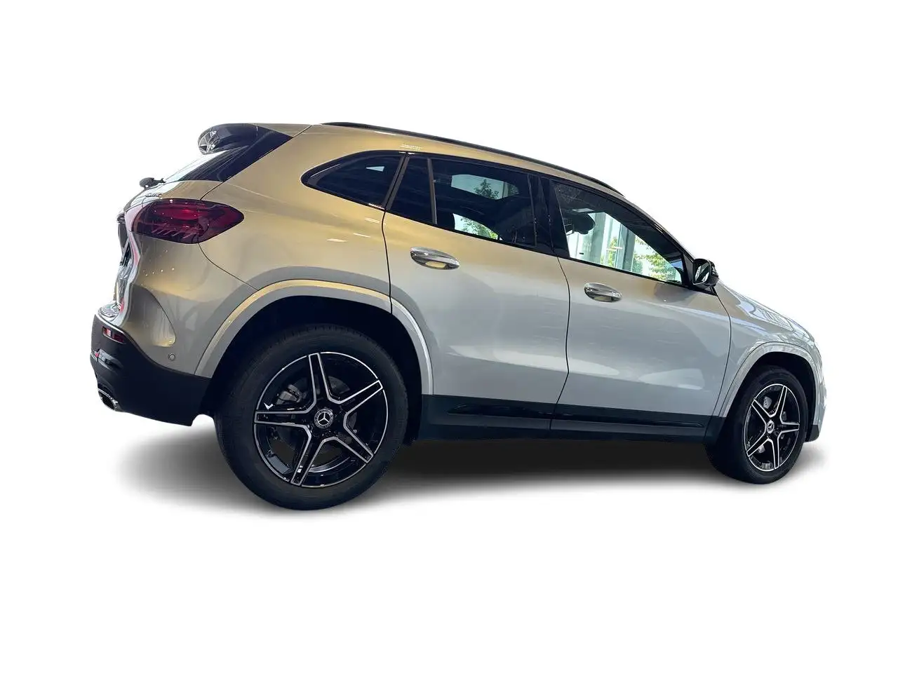 Mercedes-Benz GLA снимка Mercedes-Benz GLA