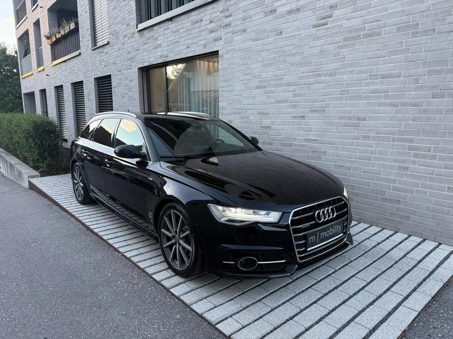 Audi A6 Avant 3.0 TDI quattro S-Line 160 kW (218 PS), A... Schwarz - 1
