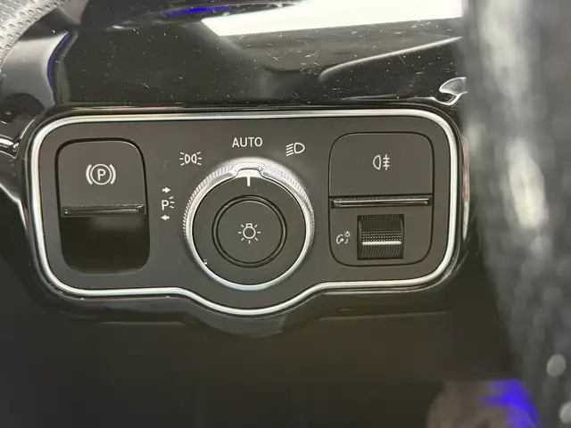 Mercedes-Benz Cla view 22