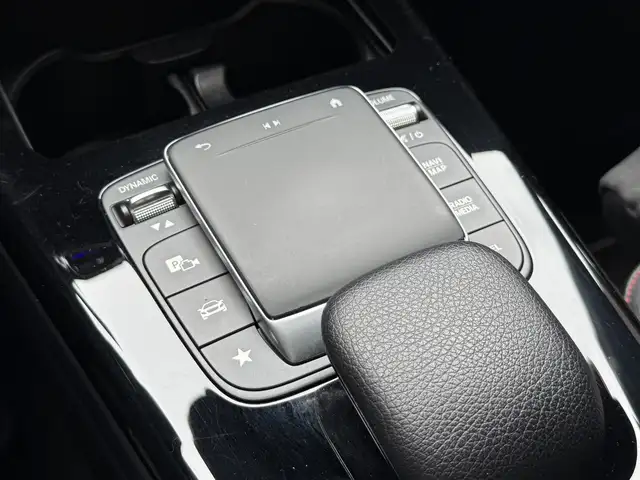 Mercedes-Benz Cla view 25