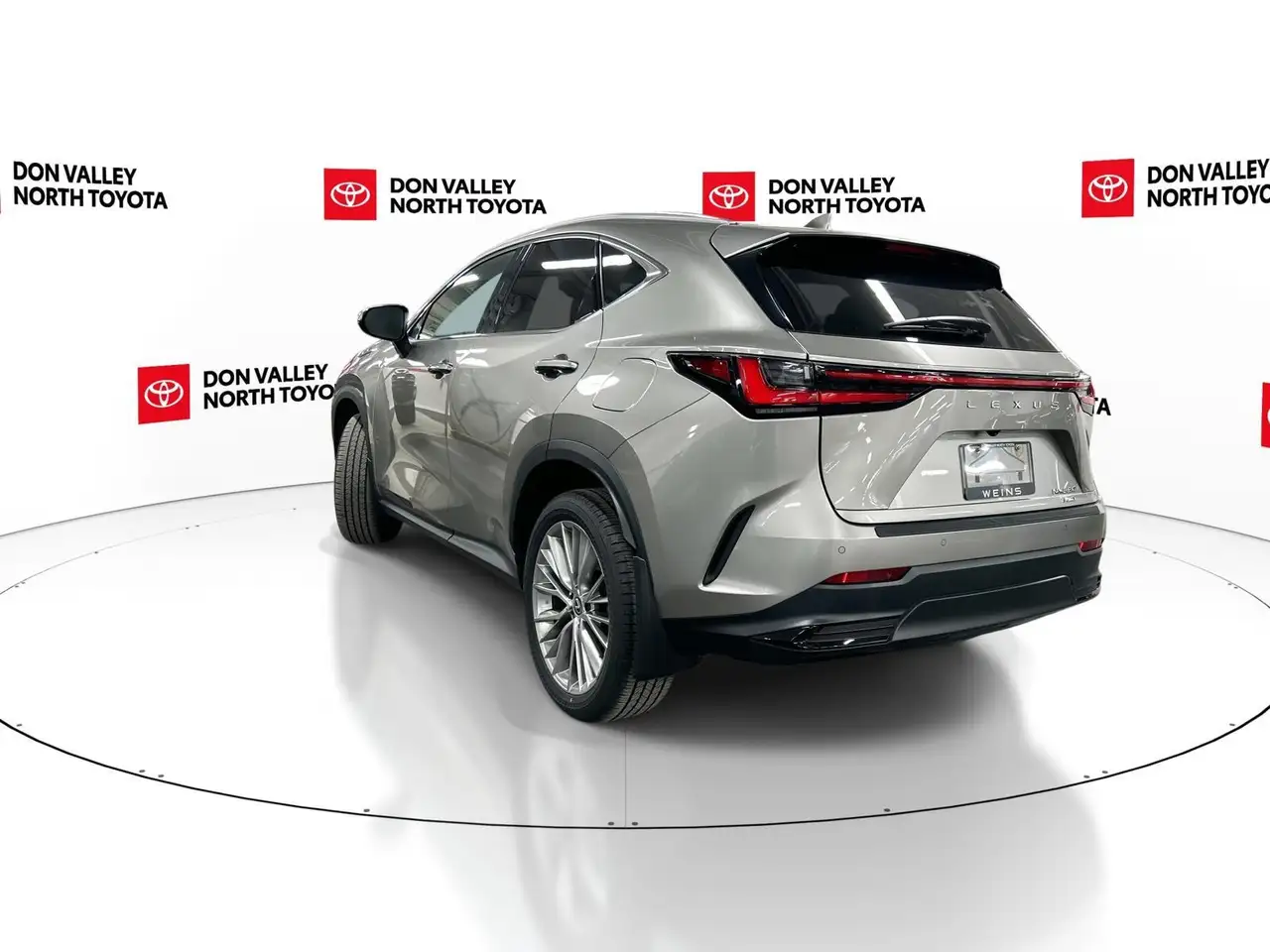 Lexus NX снимка Lexus NX
