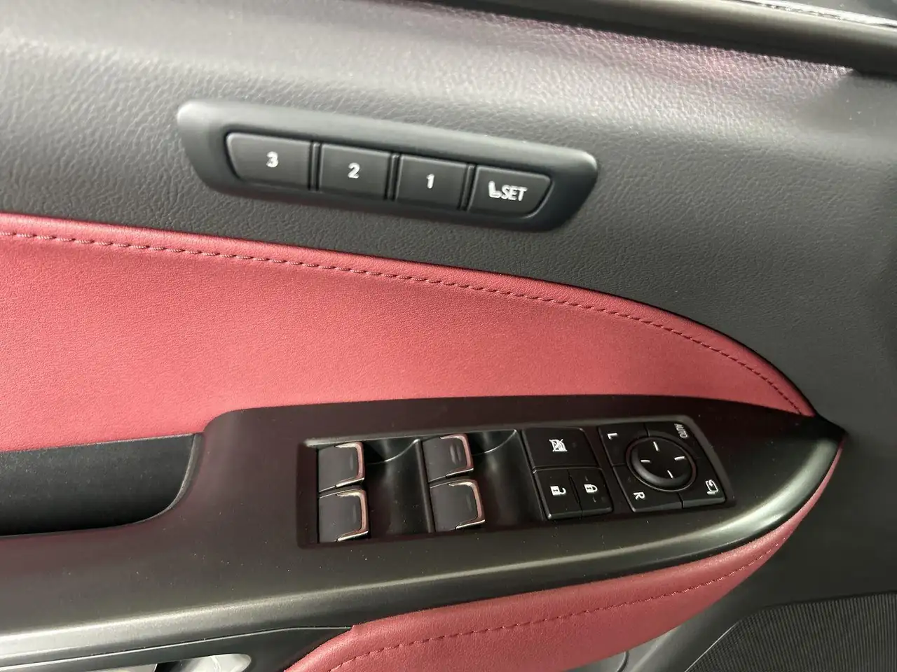 Lexus NX снимка Lexus NX