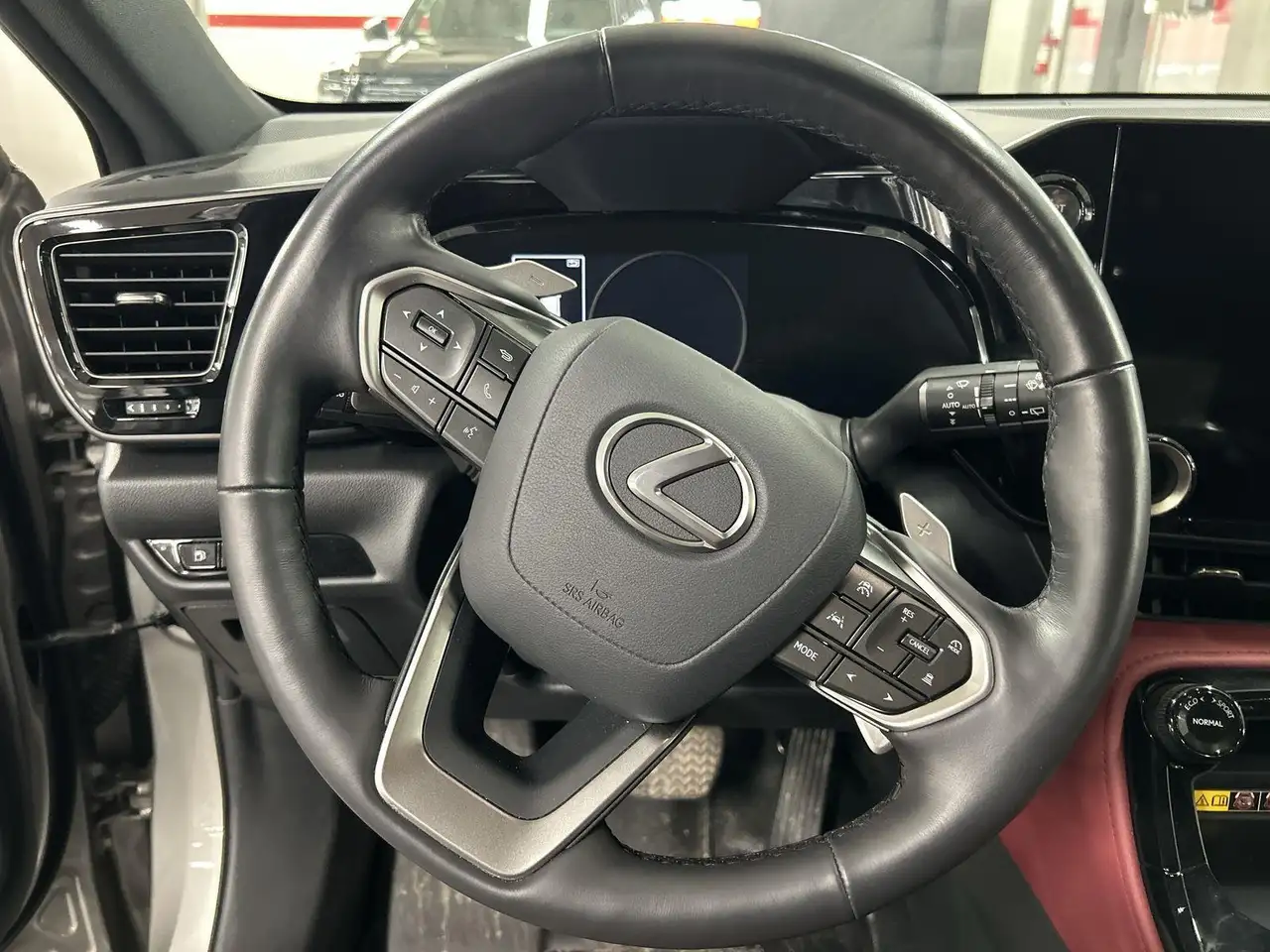 Lexus NX снимка Lexus NX