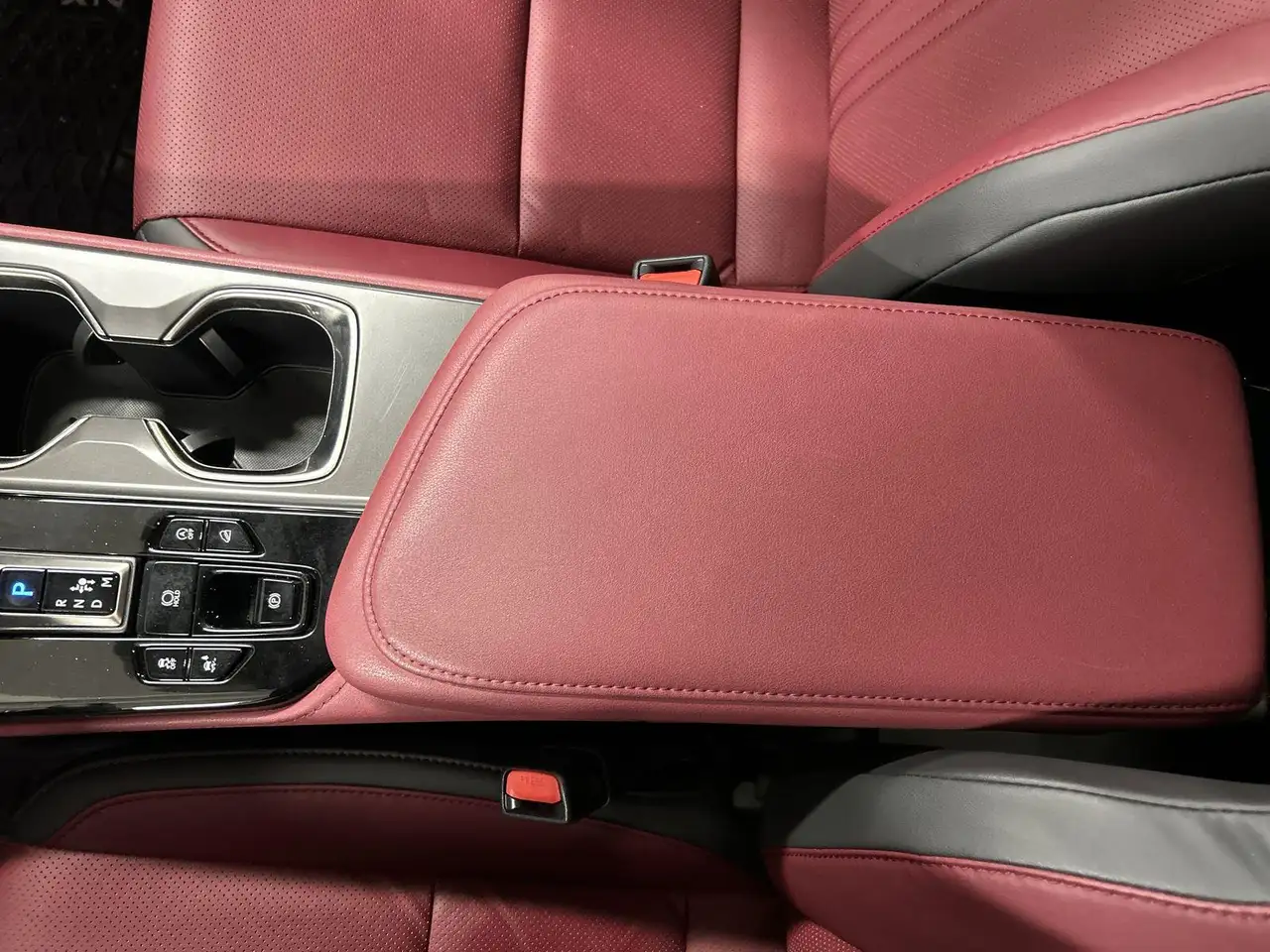 Lexus NX снимка Lexus NX