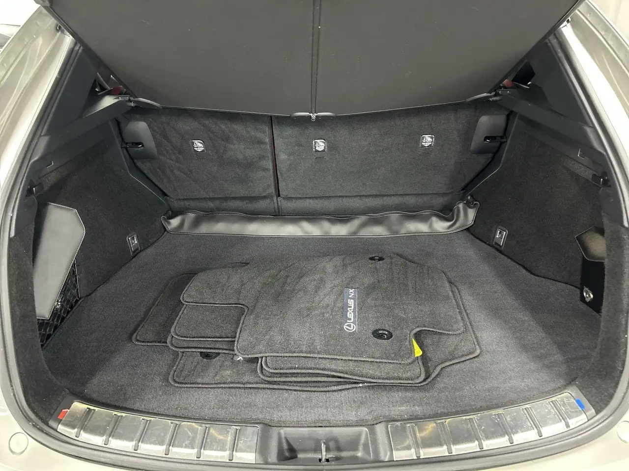 Lexus NX снимка Lexus NX