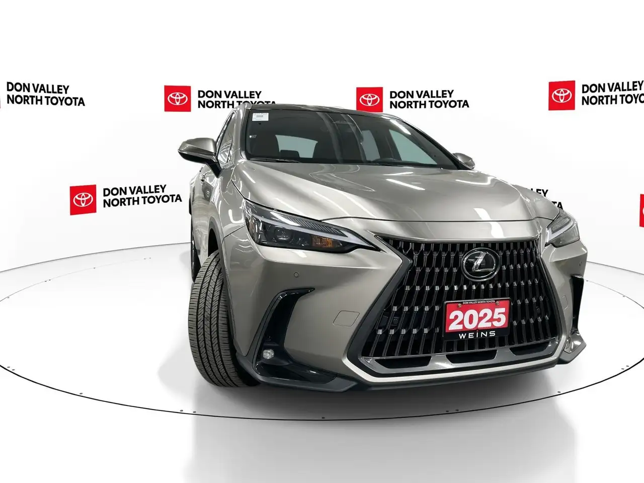 Lexus NX снимка Lexus NX