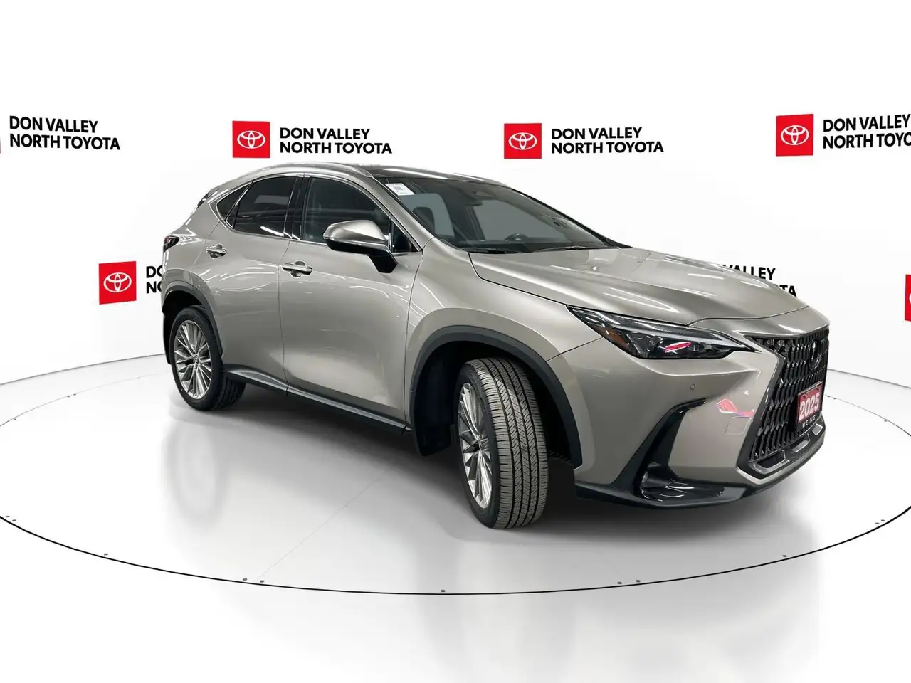 Lexus NX снимка Lexus NX