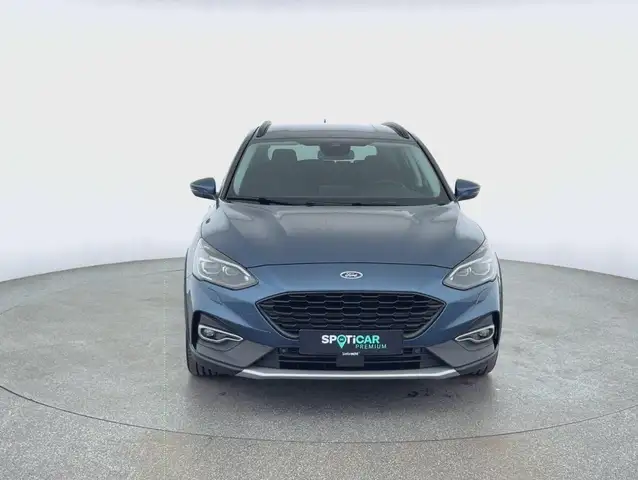 Ford Focus view 2