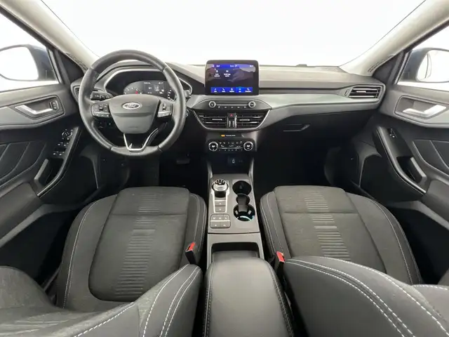 Ford Focus view 6