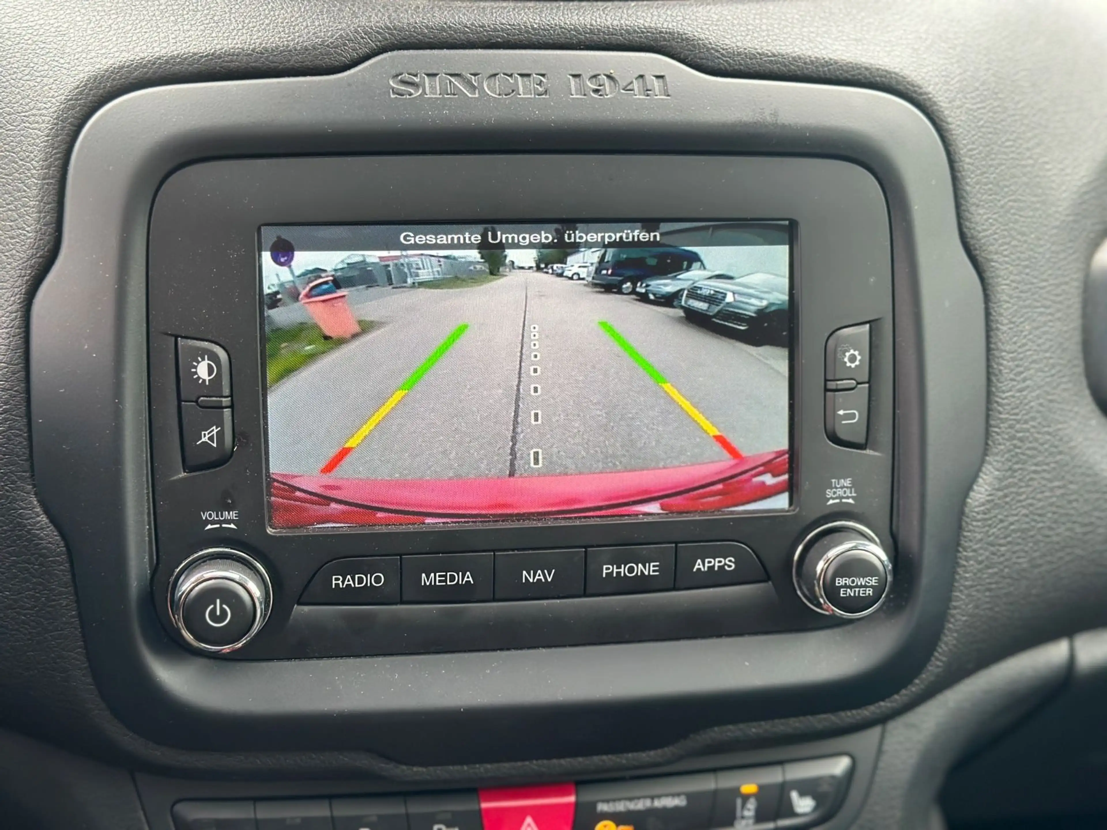 Jeep Renegade Trailhawk 4WD * Pano * Leder * LED * — photo 11