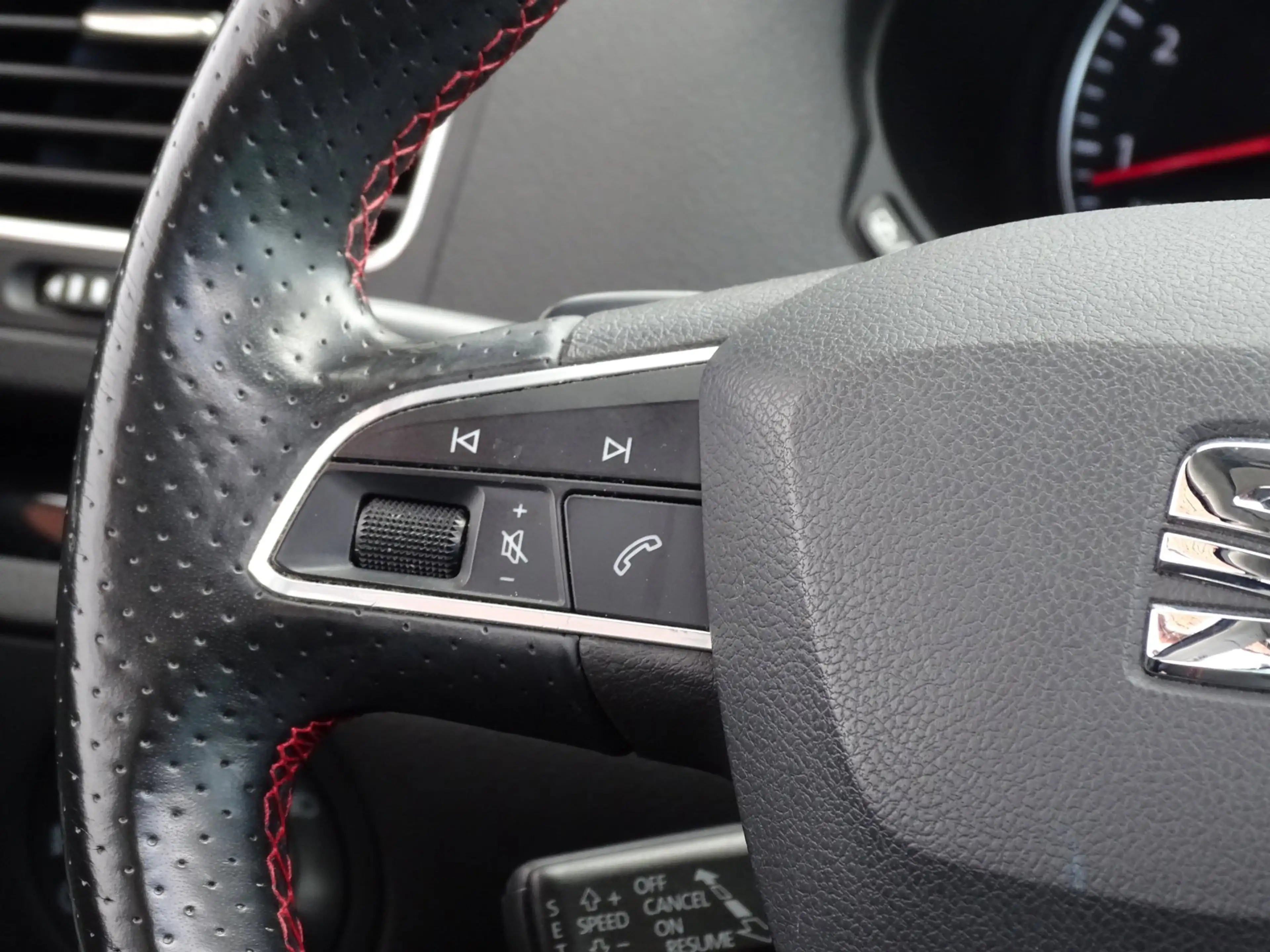 SEAT Alhambra 1.4 TSI FR Business Intense|PANO|TREKHAAK|CAMERA — photo 13
