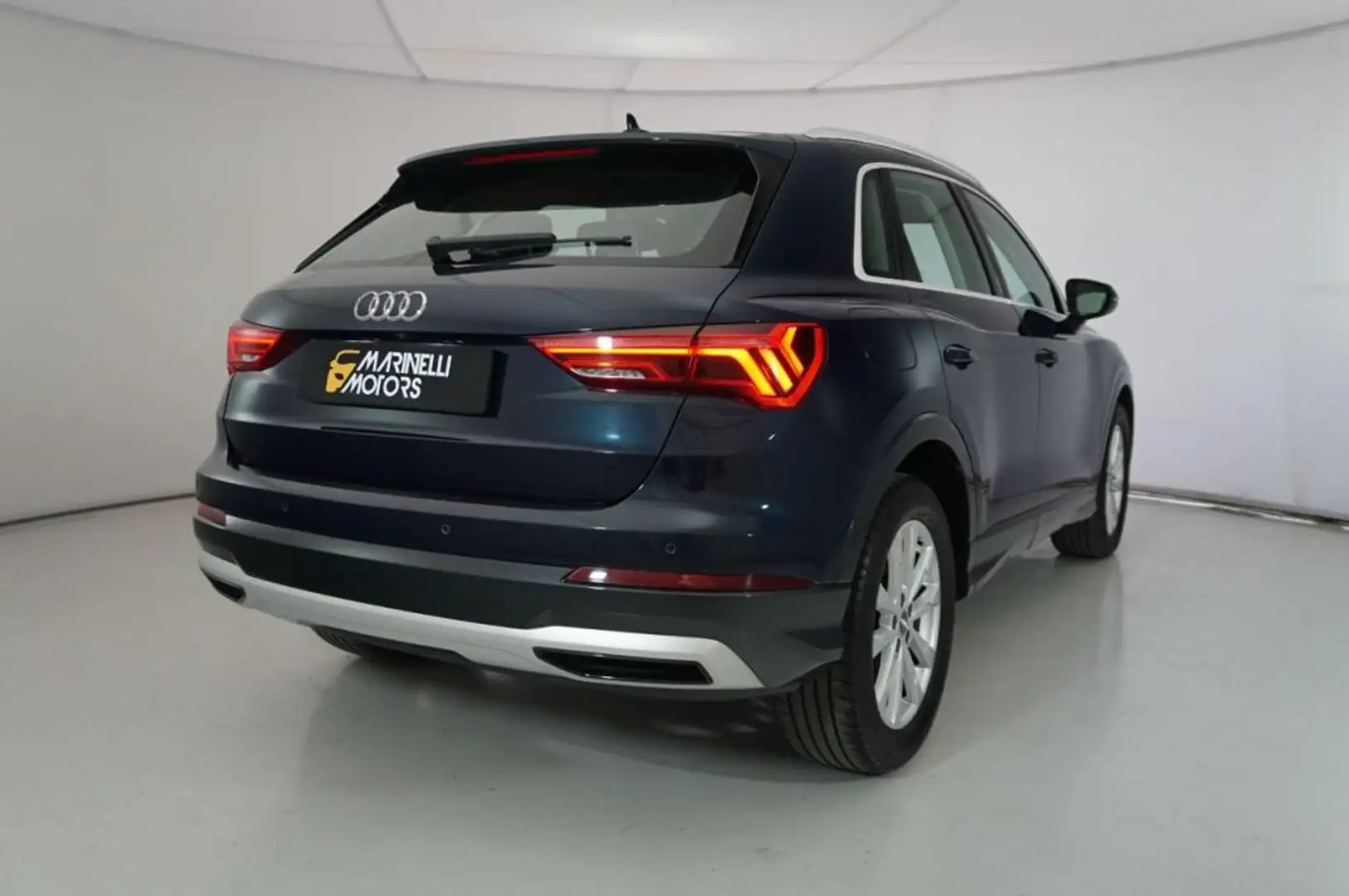 Audi Q3 35 TFSI 150CV STRONIC BUSINESS Blu/Azzurro - 2