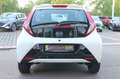 Toyota Aygo 1.0 x-Play Klima DAB Bluetooth USB TÜV neu Weiß - thumbnail 6