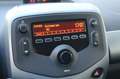 Toyota Aygo 1.0 x-Play Klima DAB Bluetooth USB TÜV neu Weiß - thumbnail 12