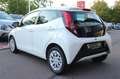 Toyota Aygo 1.0 x-Play Klima DAB Bluetooth USB TÜV neu Weiß - thumbnail 7