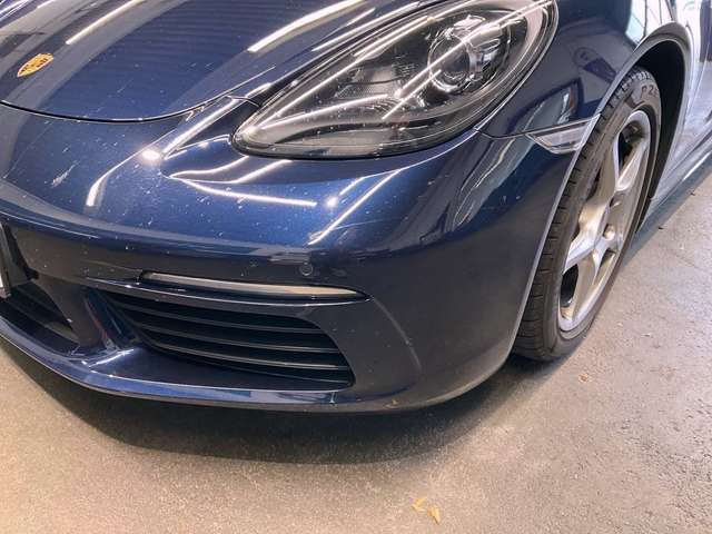 Imagine Porsche 718 Basis boxster