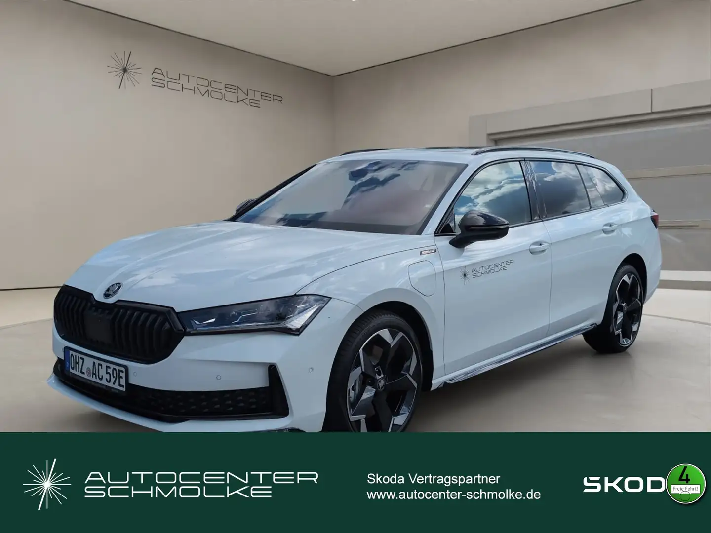 Skoda Superb Superb 1.5 TSI iV Sportline *PANO*ACC*AHK* Autom. Weiß - 1