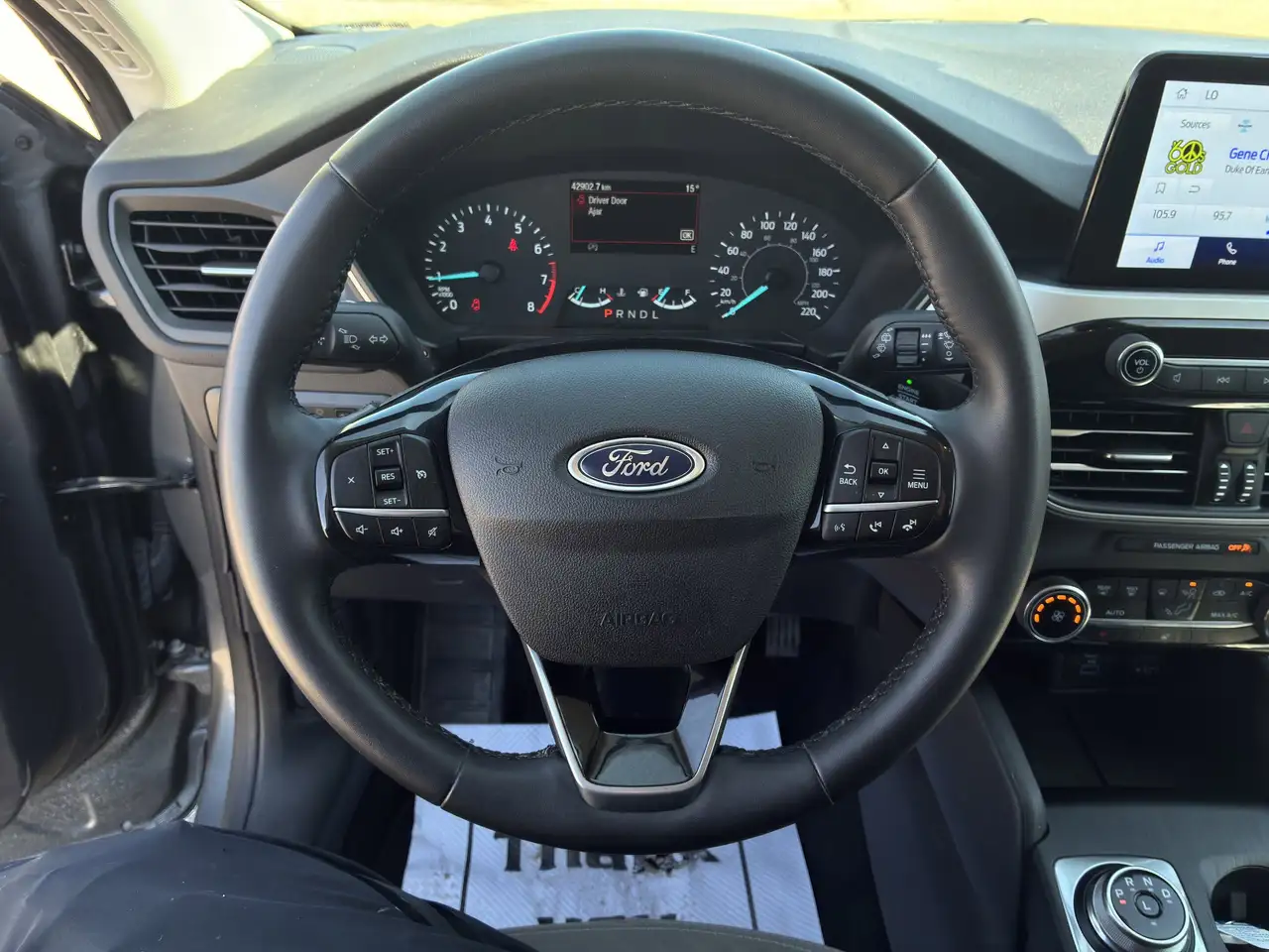 Ford Escape снимка Ford Escape