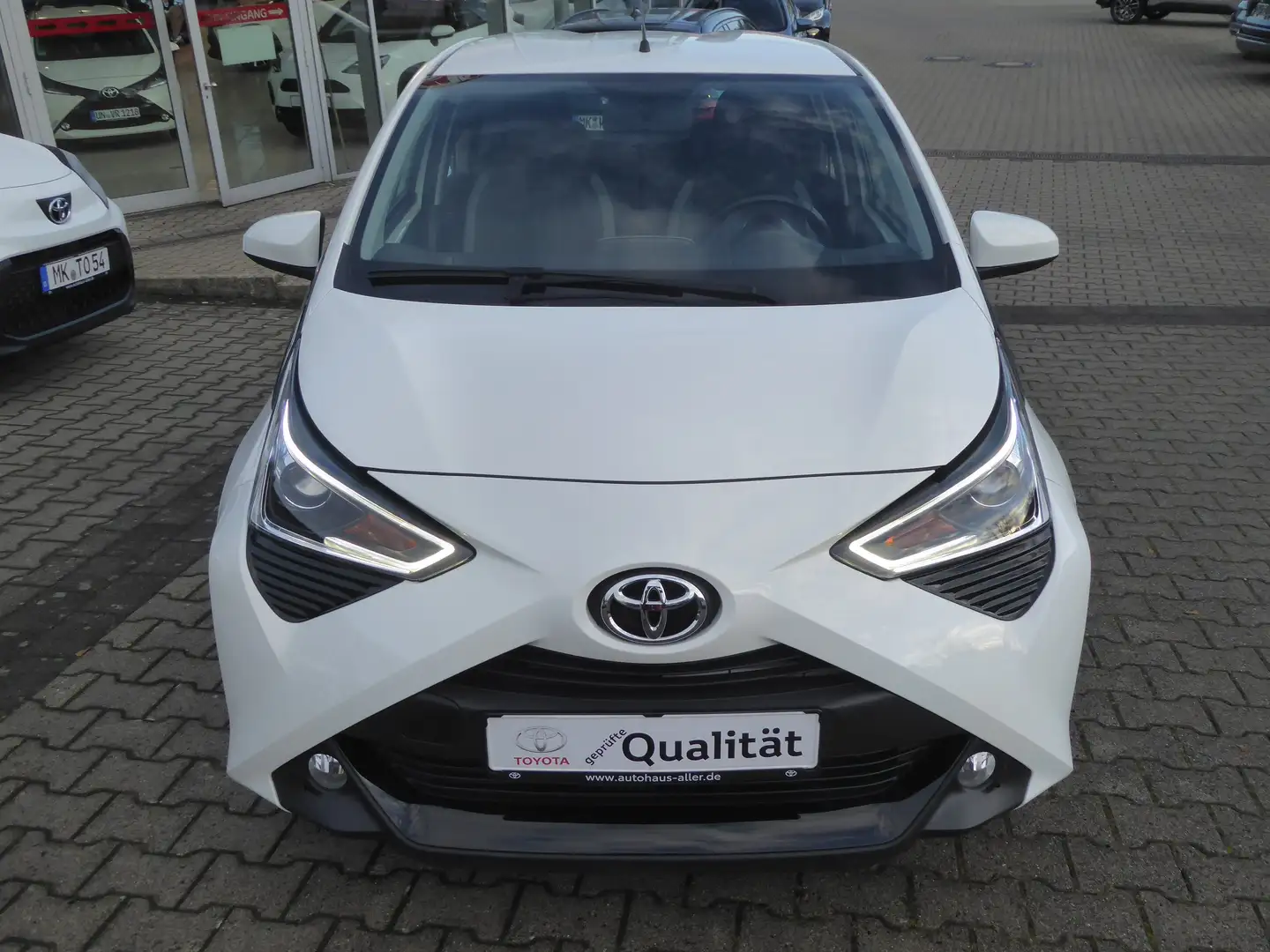 Toyota Aygo x-play Team D Weiß - 2
