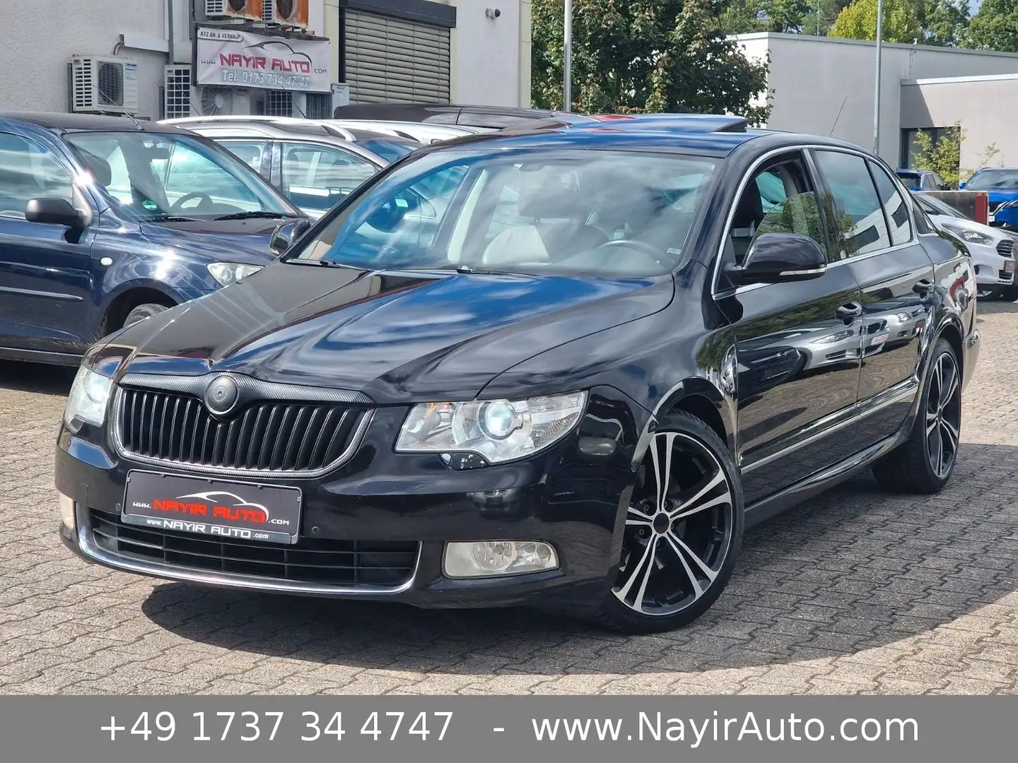 Skoda Superb Elegance|Automatik|Leder|Navi|Bi-Xenon Schwarz - 1