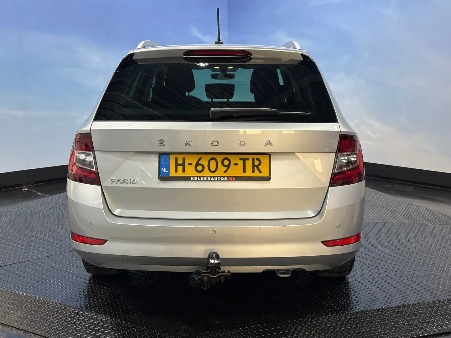 Skoda Fabia Combi 1.0 TSI Business Edition Navi | Clima | Stoe Grijs - 2