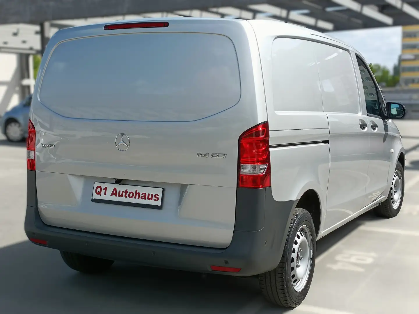 Mercedes-Benz Vito Kasten AUT/KLIMA/SHZ/DAB/SPUR/TOTW/RKAM/TEMPO Silber - 2
