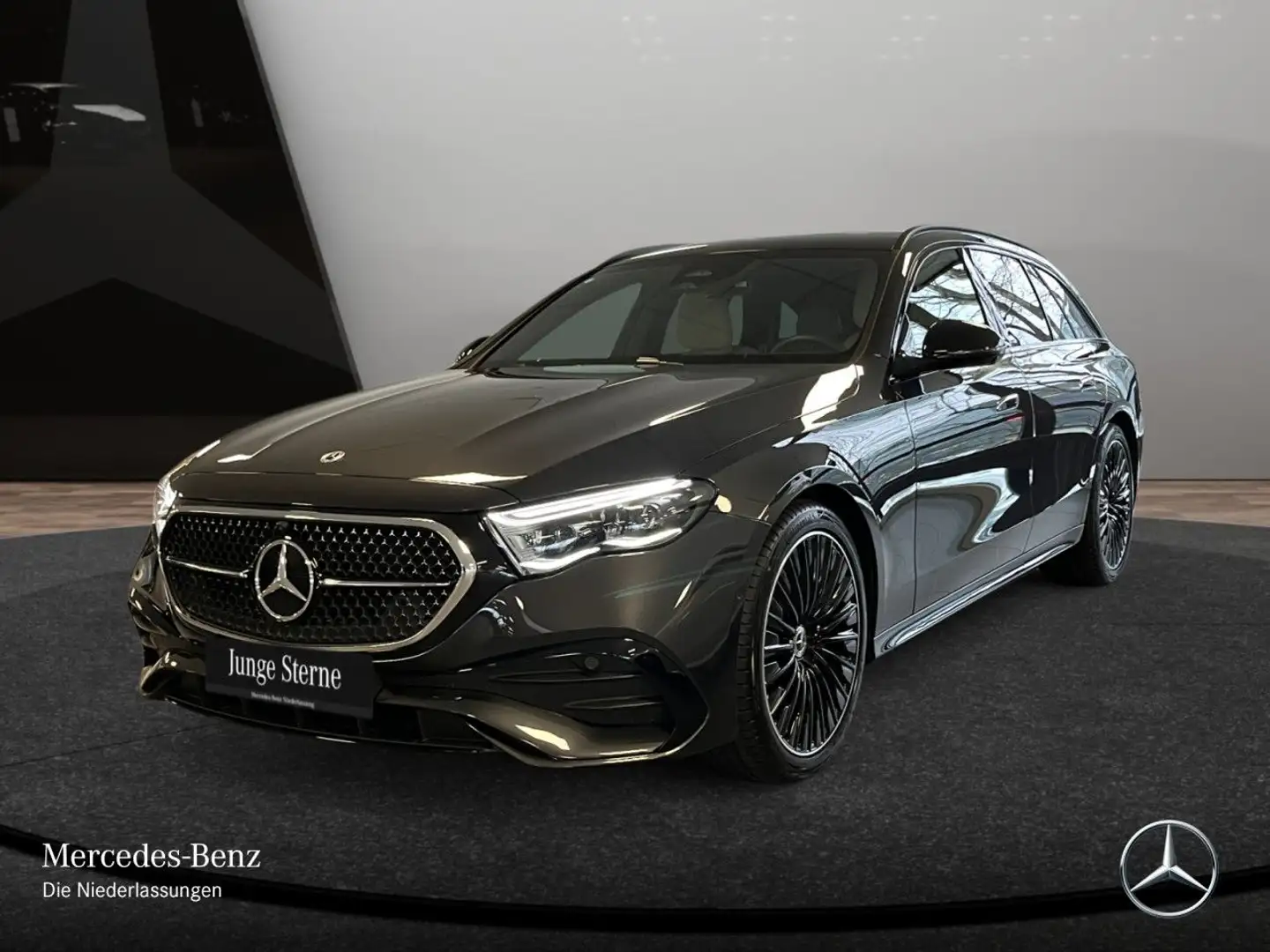 Mercedes-Benz E 220 d T AMG 360° Burmester Distr. AHK Night PTS Grau - 2