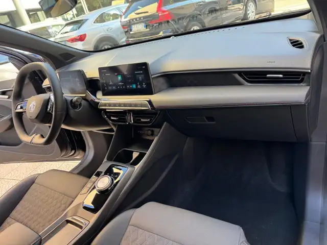 MG MG3 view 14