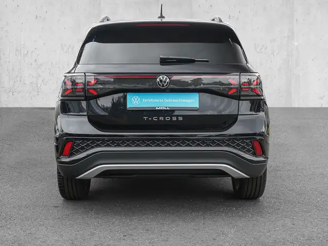 Volkswagen T-Cross view 6