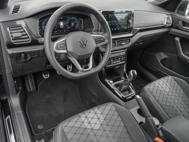 Volkswagen T-Cross view 9