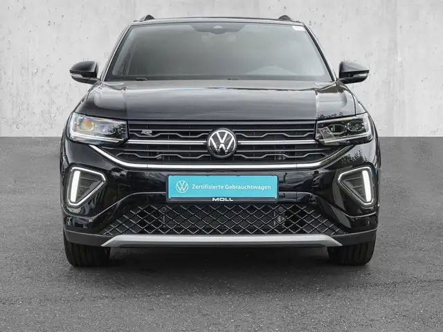 Volkswagen T-Cross view 3