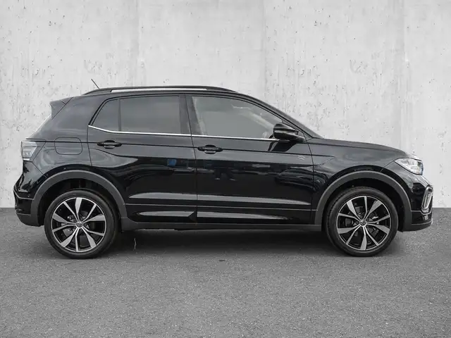 Volkswagen T-Cross view 5