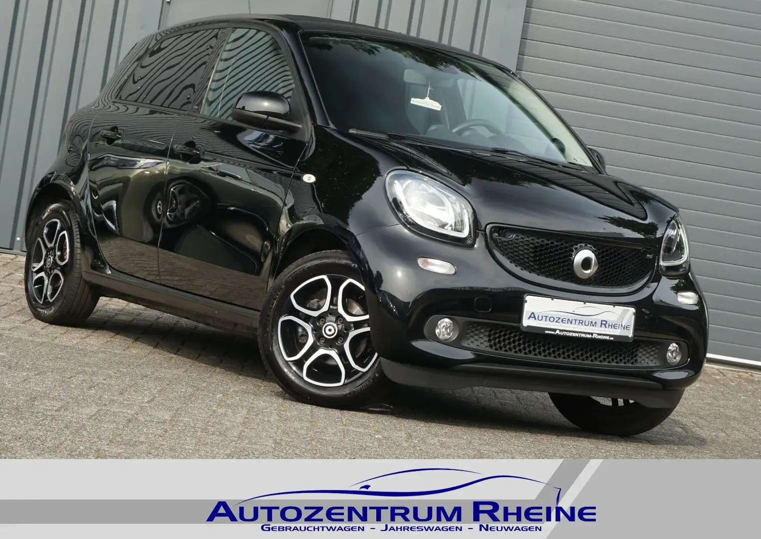 smart forFour Prime Faltdach Volleder NAVI PDC LED SHZ Schwarz - 1