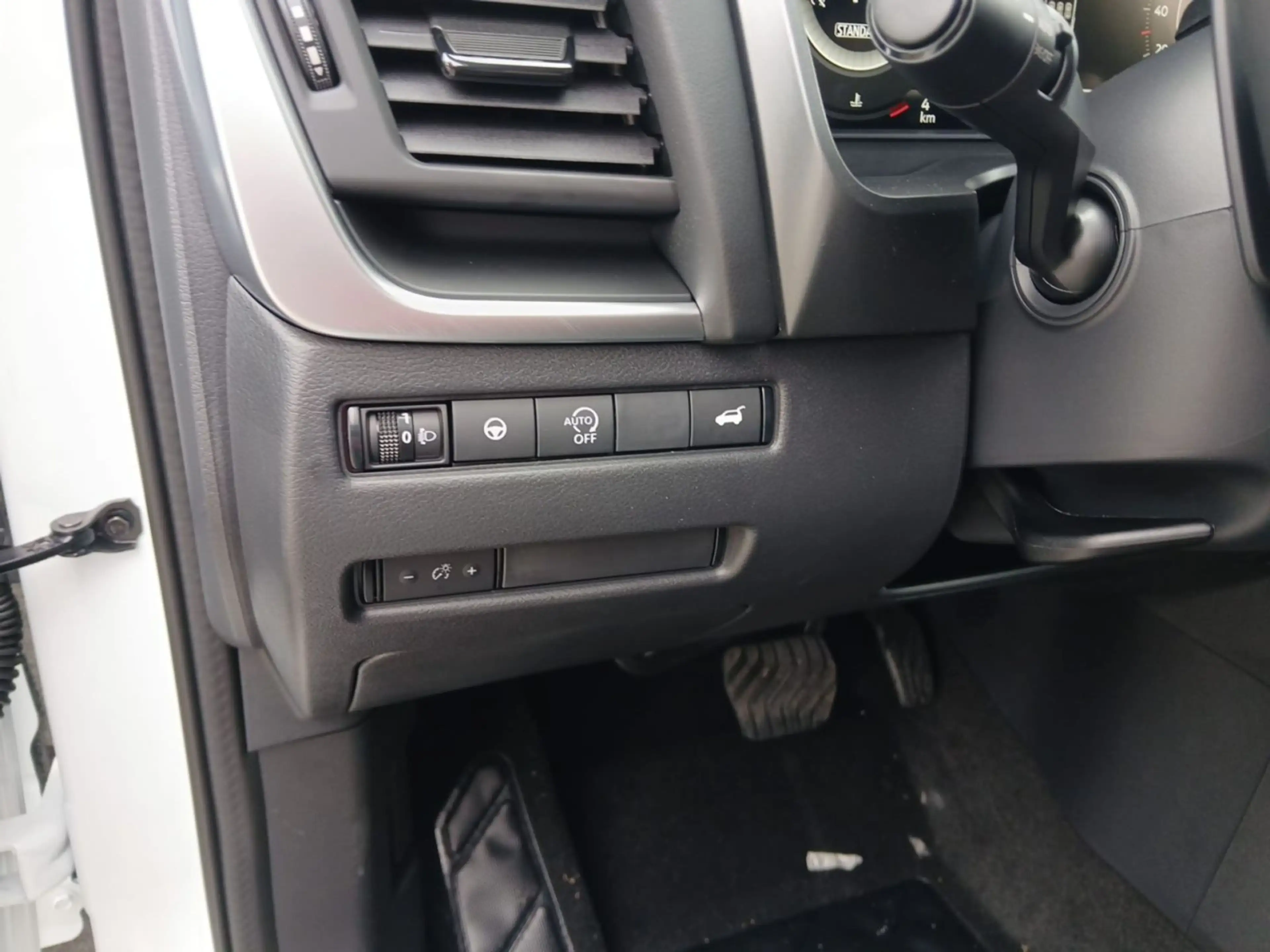Nissan Qashqai QASHQAI 1.3 DIG-T MHEV 158 PS — photo 14