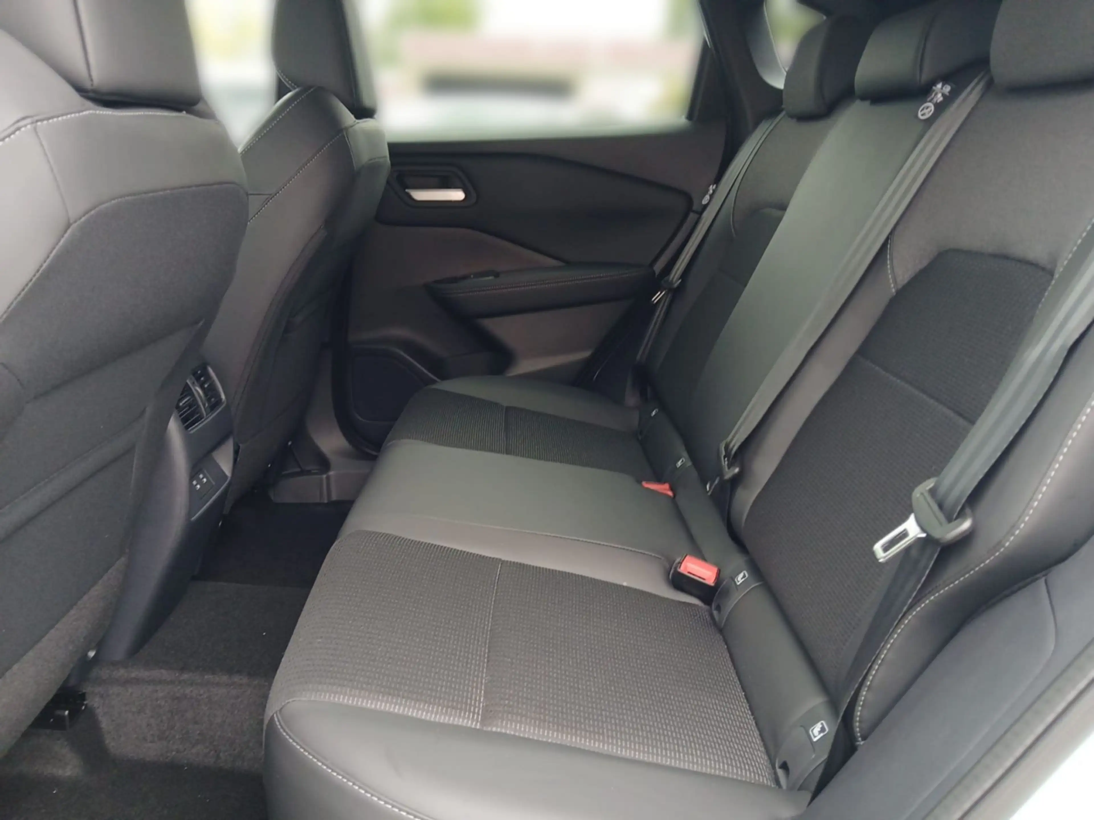 Nissan Qashqai QASHQAI 1.3 DIG-T MHEV 158 PS — photo 11