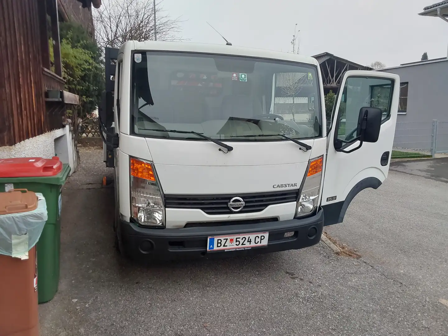 Nissan Cabstar 35.15 Weiß - 2