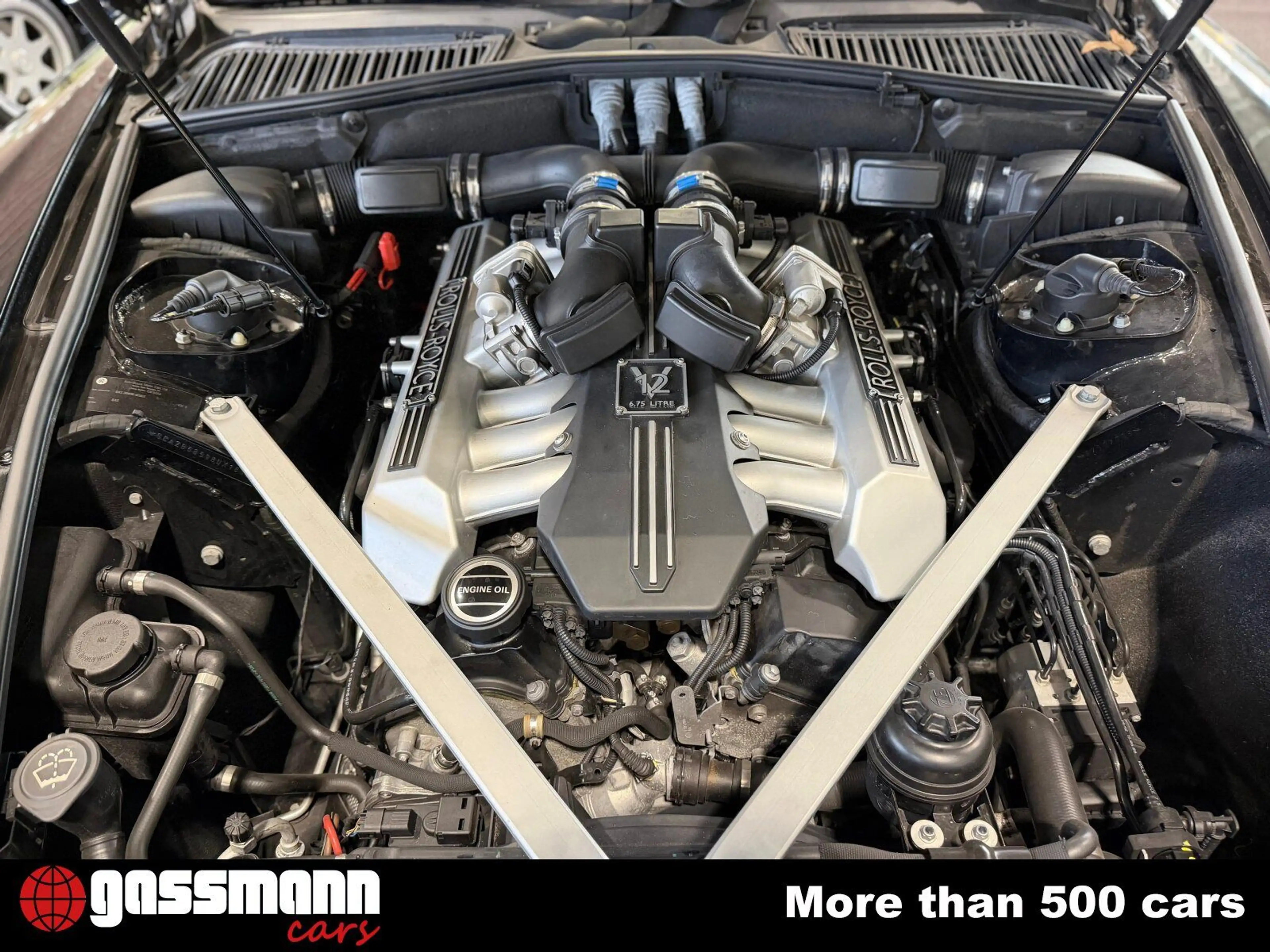 Rolls-Royce Phantom Drophead Coupe Cabrio — photo 15