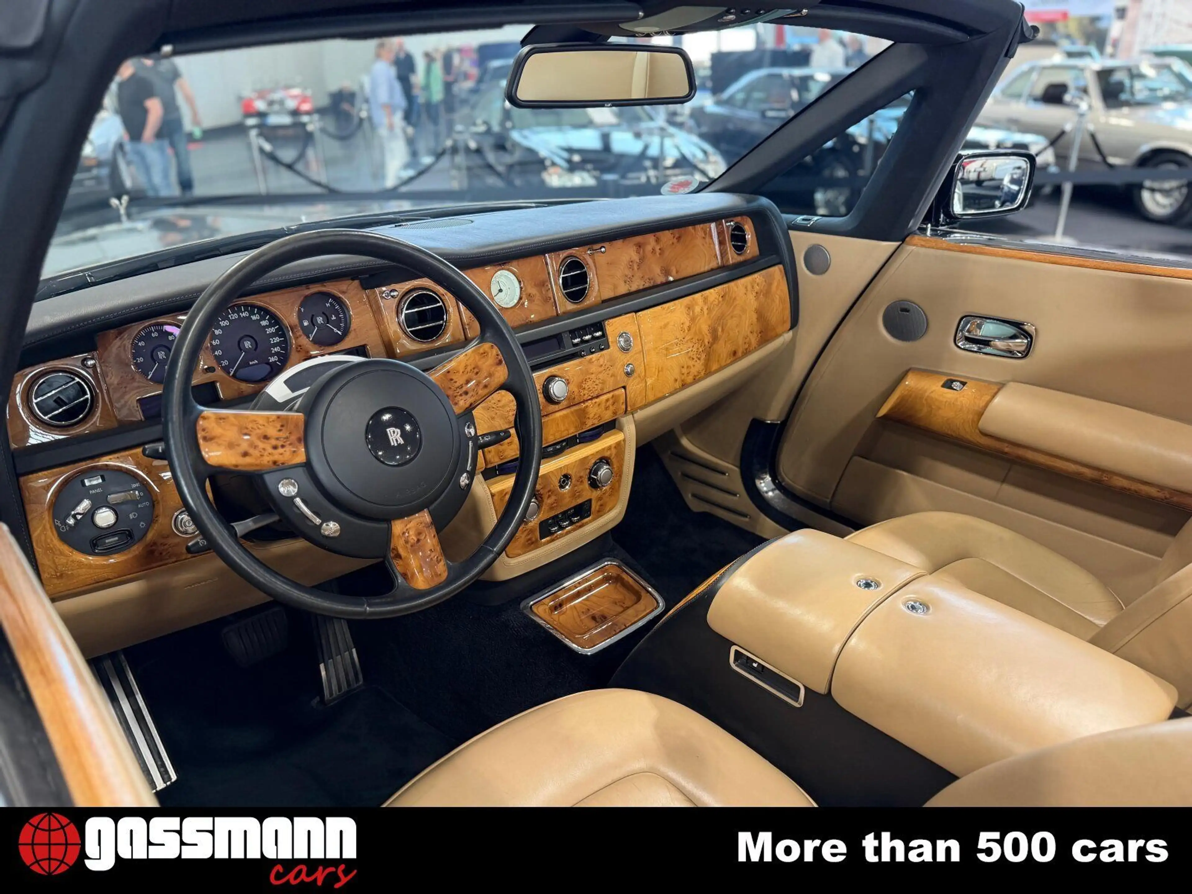 Rolls-Royce Phantom Drophead Coupe Cabrio — photo 7