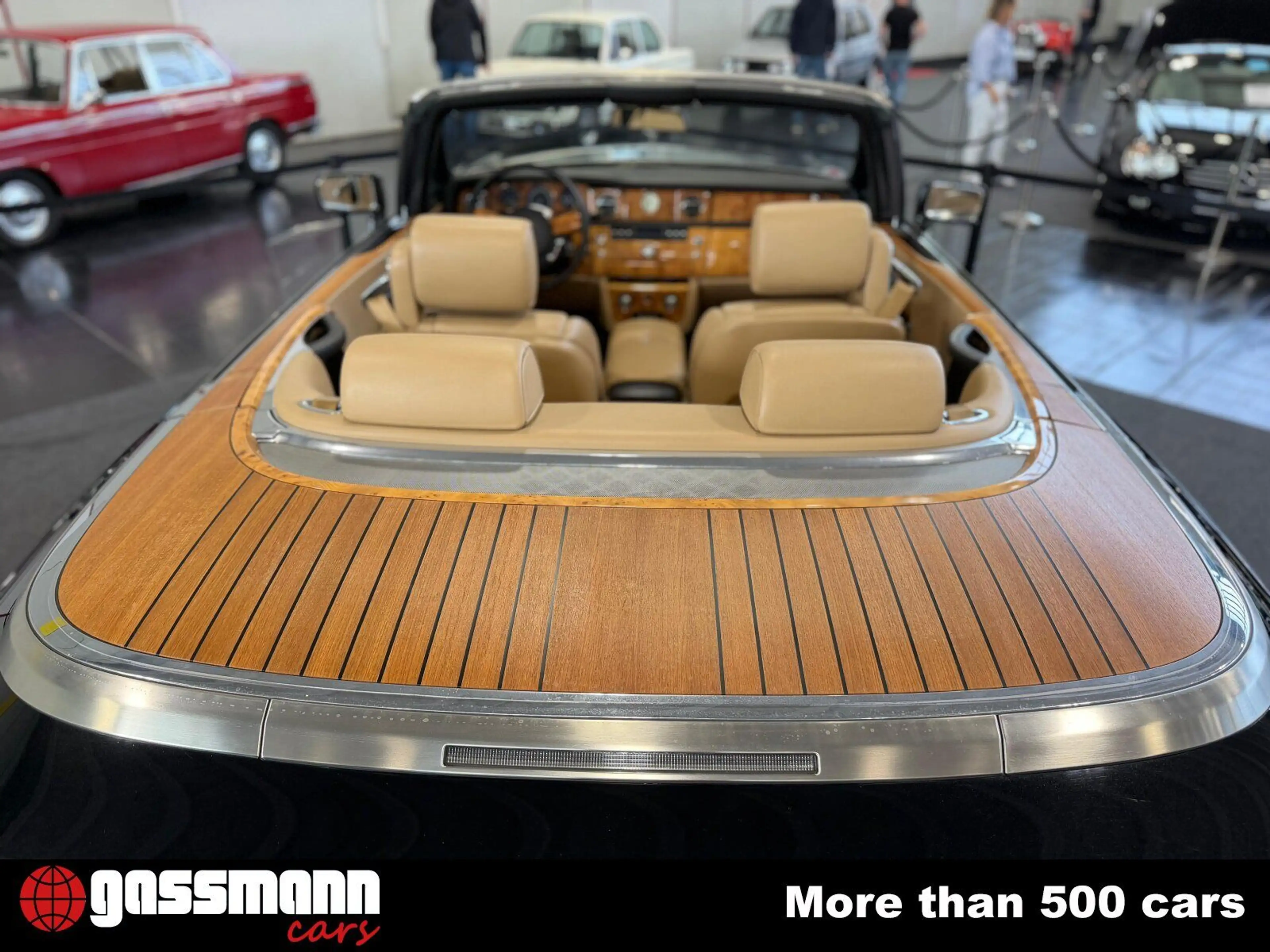 Rolls-Royce Phantom Drophead Coupe Cabrio — photo 13