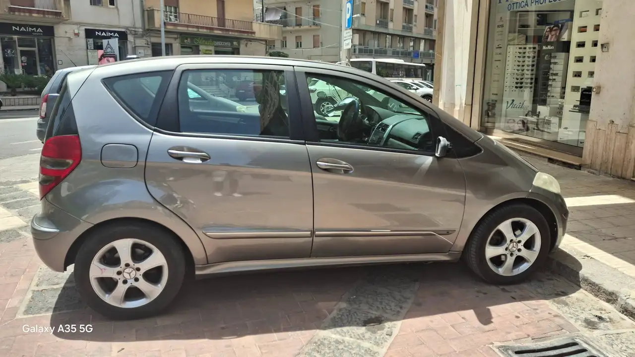 Mercedes-Benz A 160