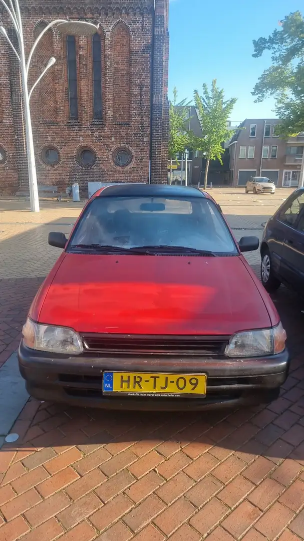 Toyota Starlet 1.3 XLI AUT 1994 met apk tot 30-05- Červená - 1